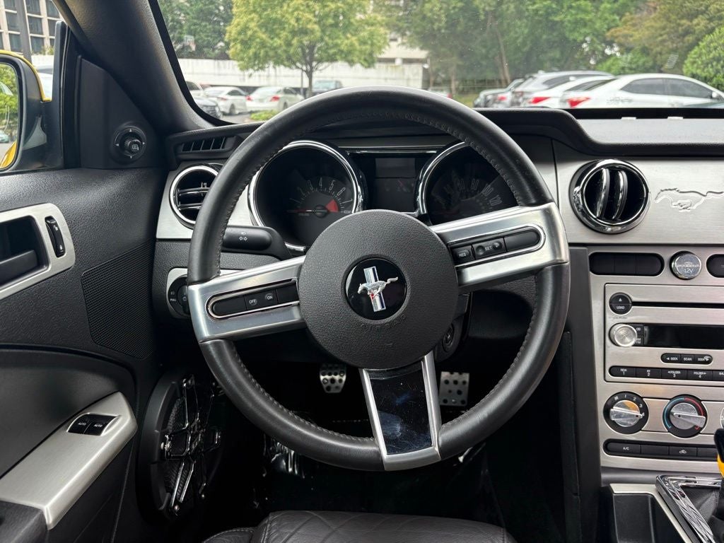 2006 Ford Mustang GT Deluxe