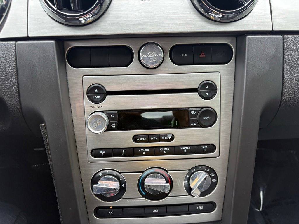 2006 Ford Mustang GT Deluxe