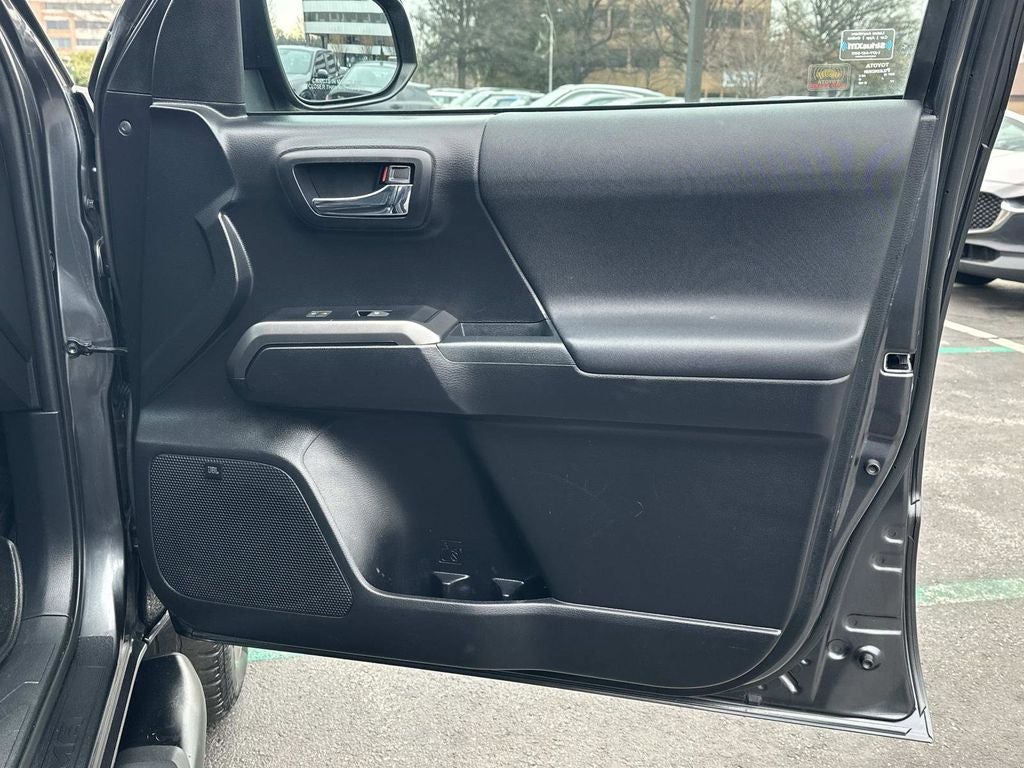 2020 Toyota Tacoma SR5 V6