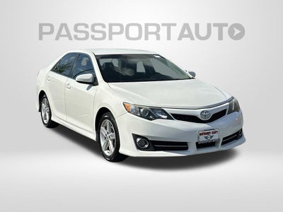 2013 Toyota Camry SE Sedan