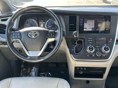 2016 Toyota Sienna XLE 7 Passenger