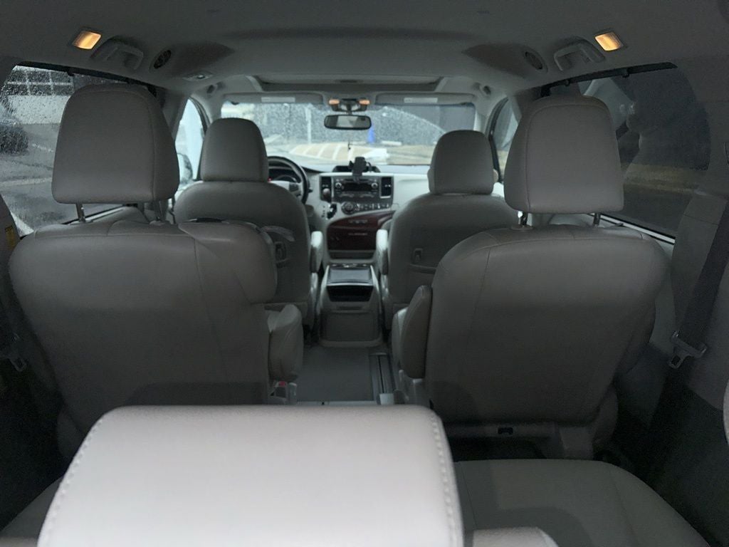 2013 Toyota Sienna XLE Mobility Auto Access
