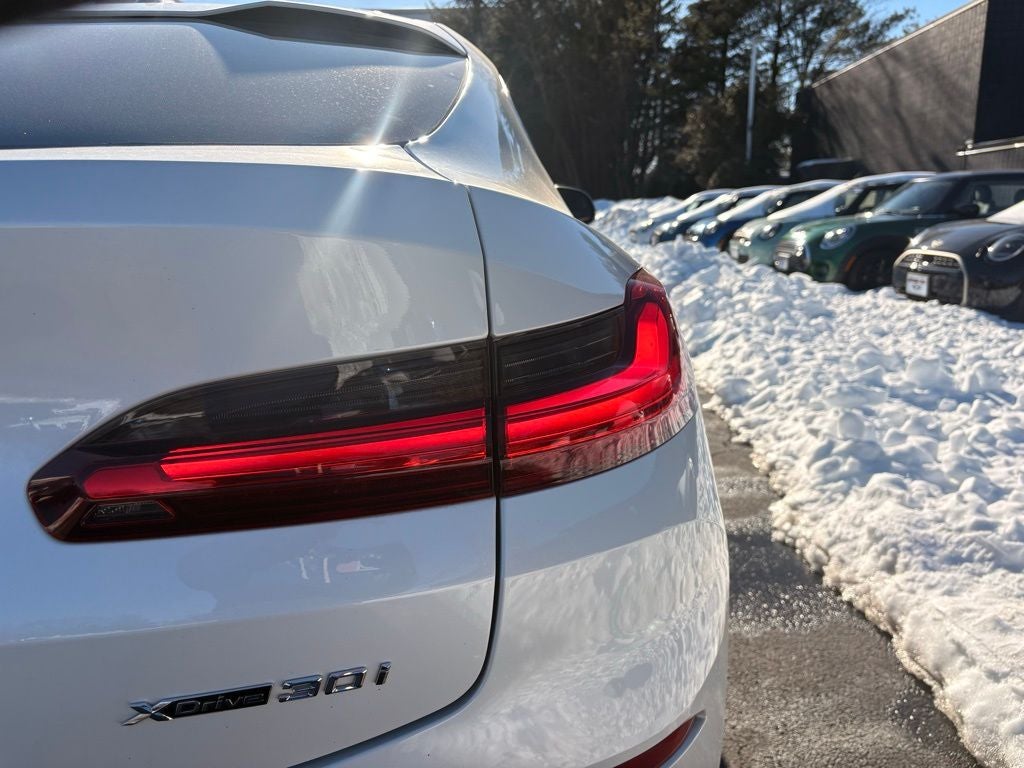 2023 BMW X4 xDrive30i AWD