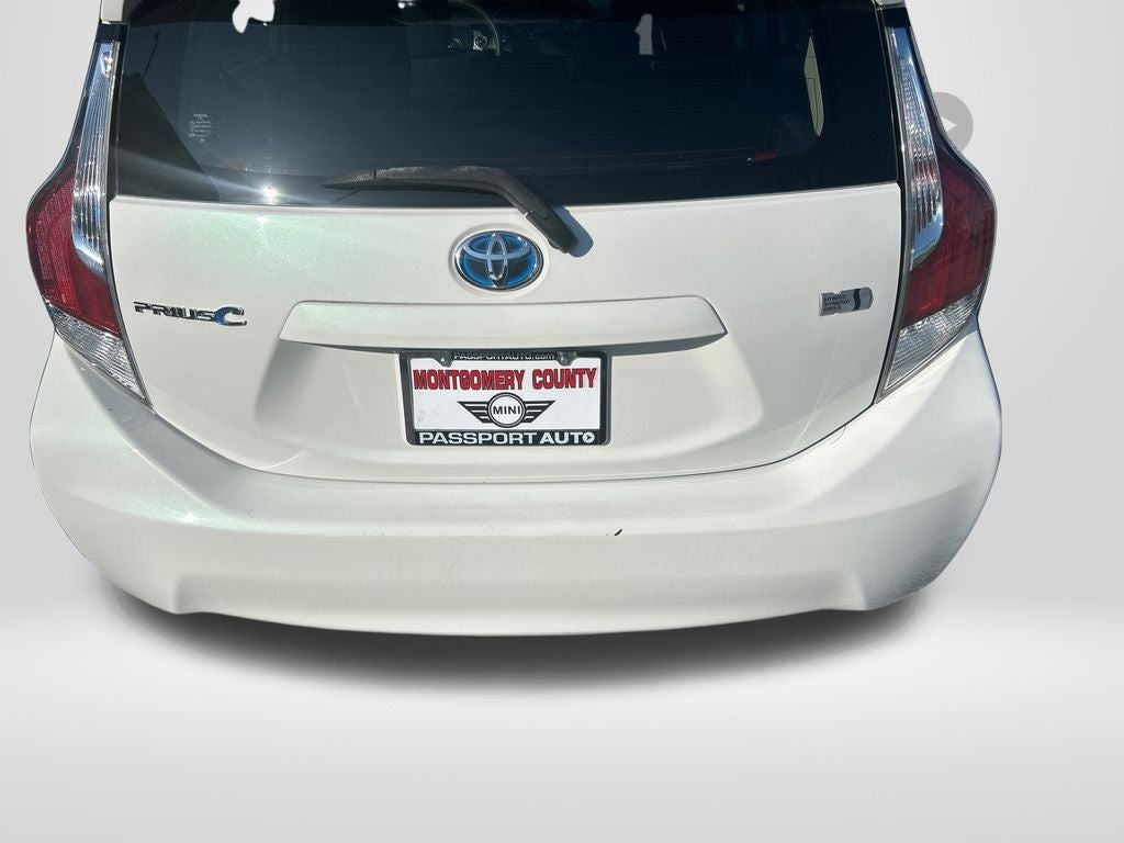 2016 Toyota Prius c Two
