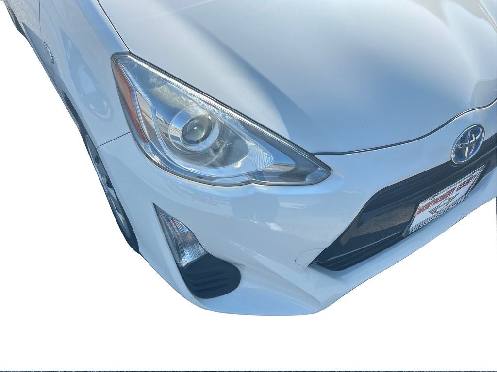2016 Toyota Prius c Two