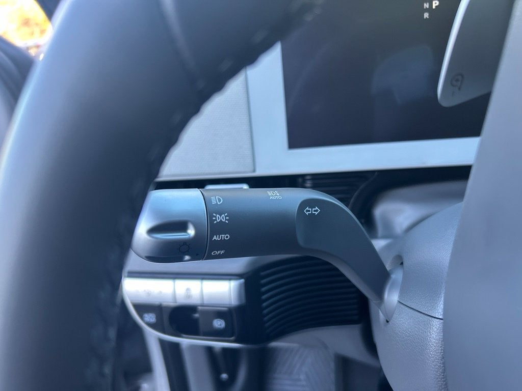 2024 Hyundai IONIQ 5 SE Standard Range