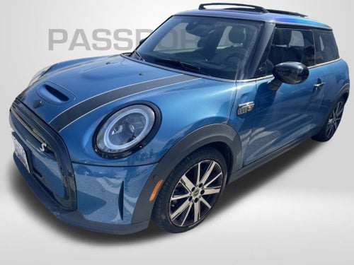 2024 MINI Cooper SE Electric Iconic