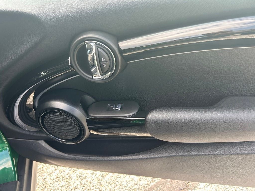 2022 MINI Cooper SE Electric Signature Hardtop 2 Door
