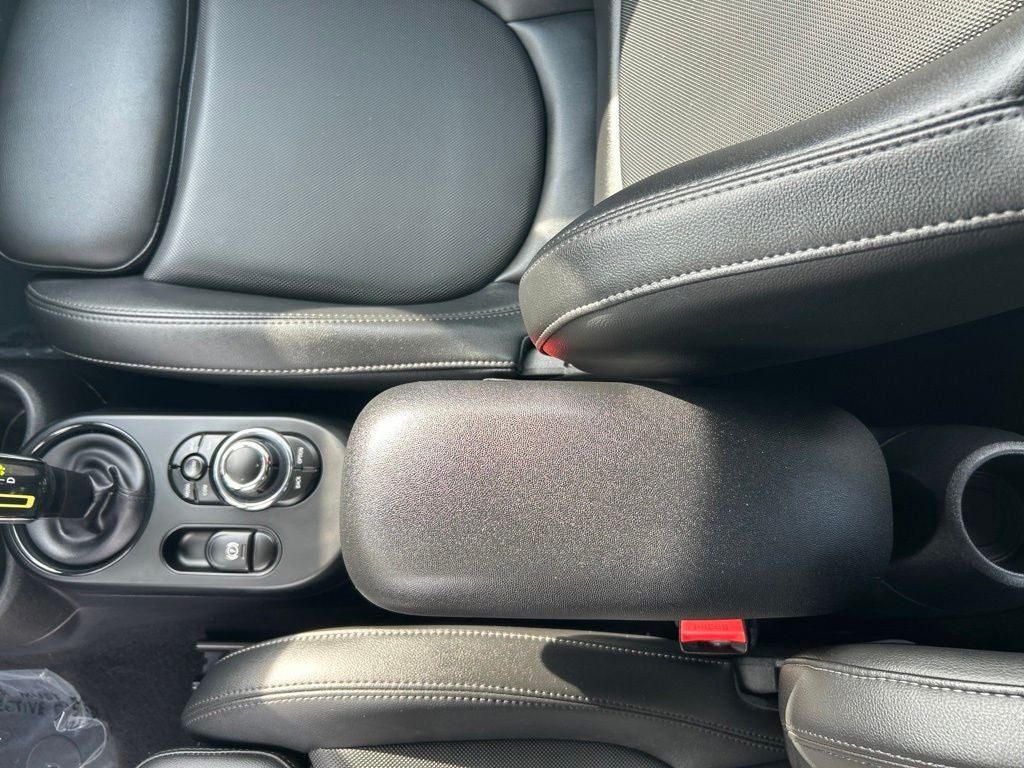 2022 MINI Cooper SE Electric Signature Hardtop 2 Door