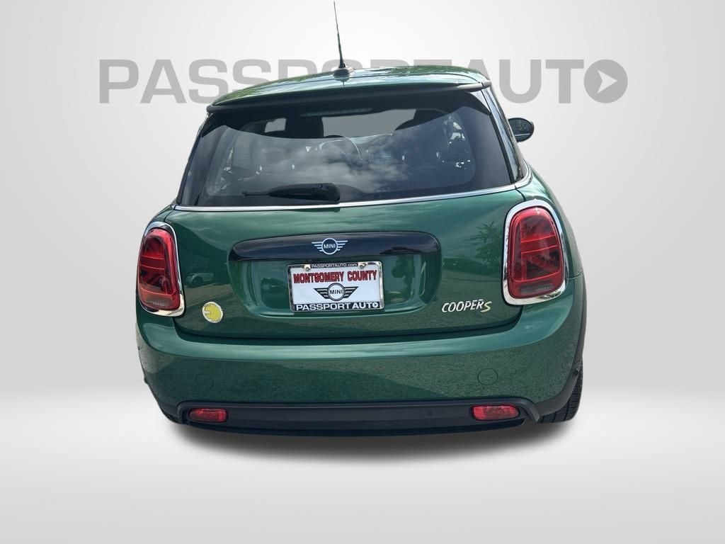 2022 MINI Cooper SE Electric Signature Hardtop 2 Door
