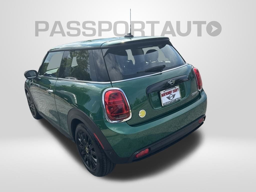 2022 MINI Cooper SE Electric Signature Hardtop 2 Door