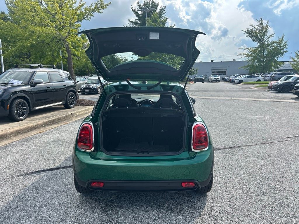 2022 MINI Cooper SE Electric Signature Hardtop 2 Door