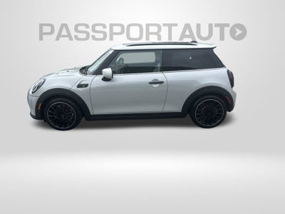 2022 MINI Cooper SE Electric Iconic Hardtop 2 Door