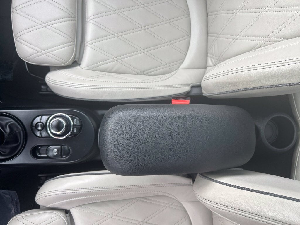 2022 MINI Cooper SE Electric Iconic Hardtop 2 Door