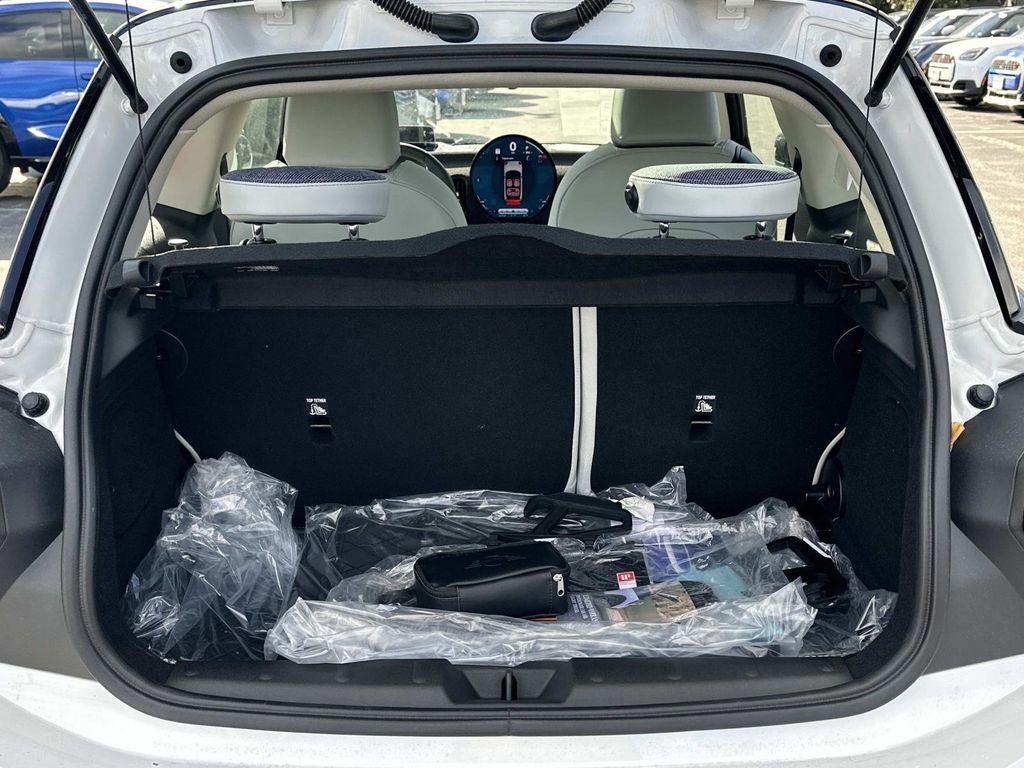 2026 MINI Cooper Hardtop 2 Door Signature Plus