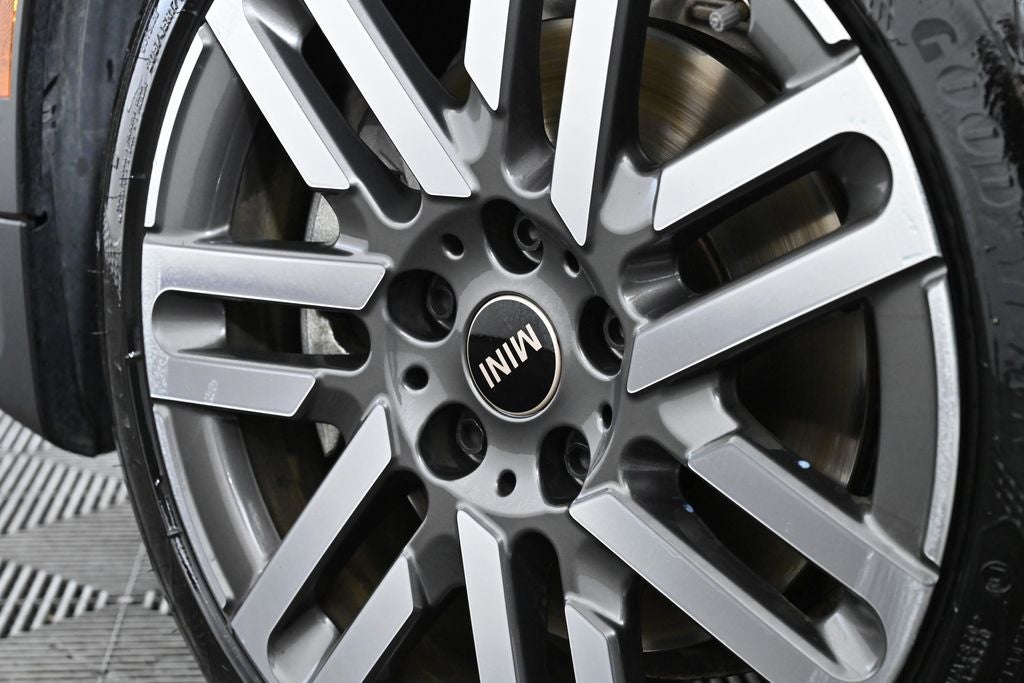 2025 MINI 2 Door Cooper Signature Plus