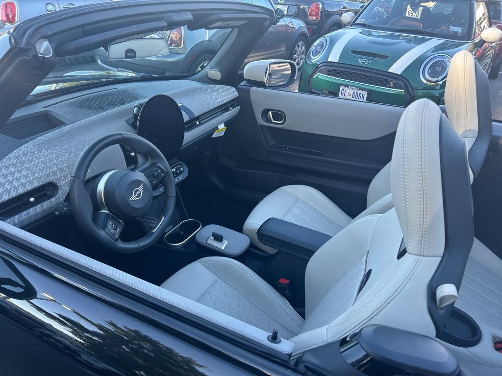 2026 MINI Cooper Iconic
