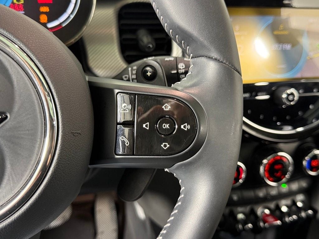 2024 MINI Cooper S Signature Hardtop 4 Door