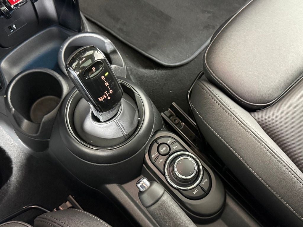 2024 MINI Cooper S Signature Hardtop 4 Door