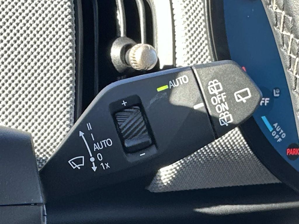 2025 MINI Cooper S Signature Plus Hardtop 4 Door