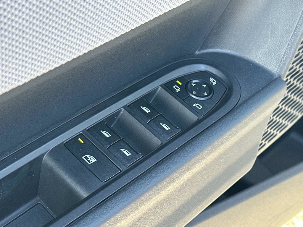 2025 MINI Cooper S Signature Plus Hardtop 4 Door