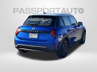 2025 MINI Cooper S Signature Plus Hardtop 4 Door