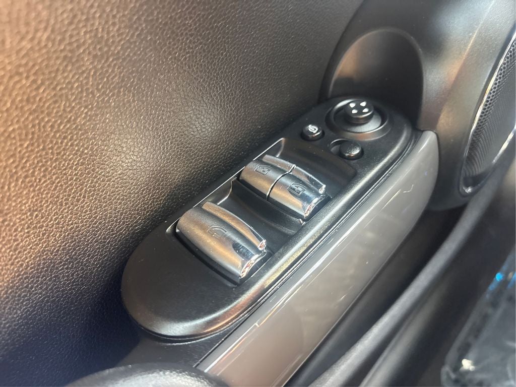 2018 MINI Cooper Base