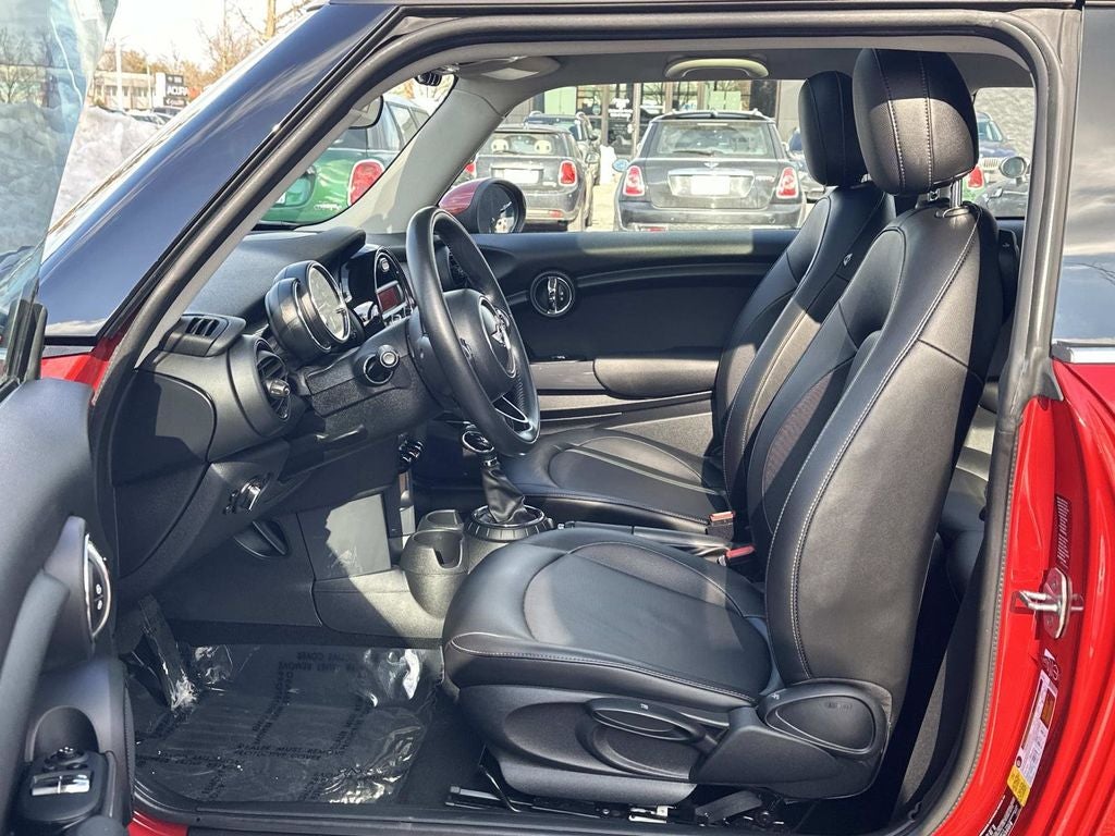 2014 MINI Cooper Base Hardtop 2 Door