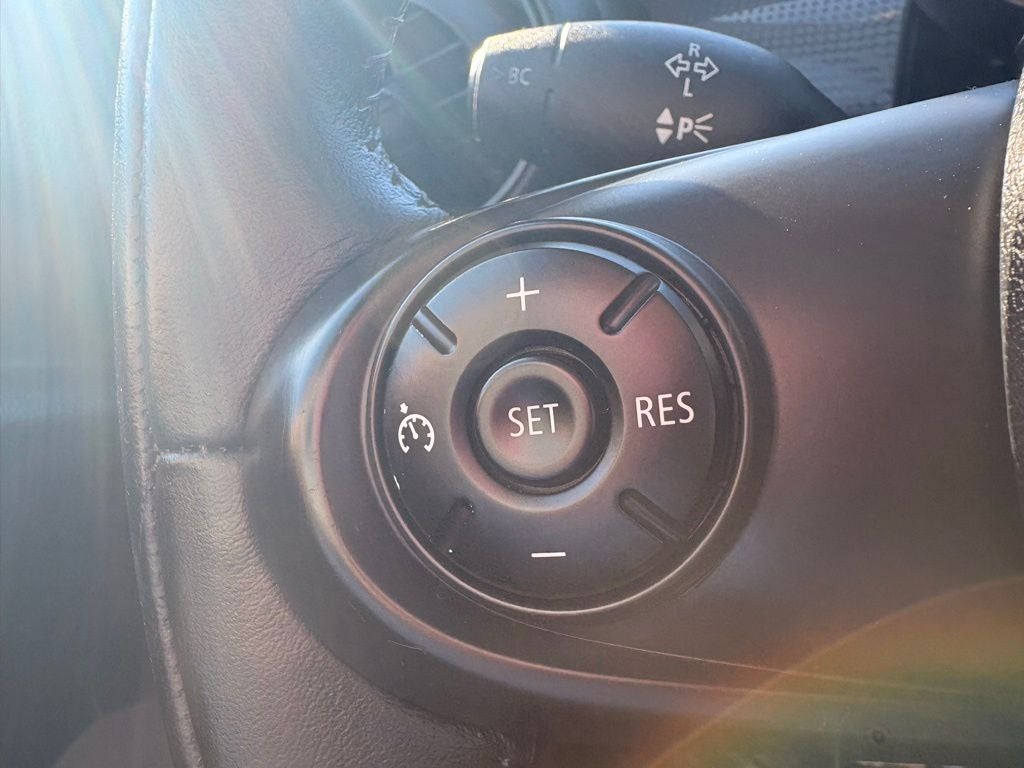 2015 MINI Cooper Base Hardtop 2 Door