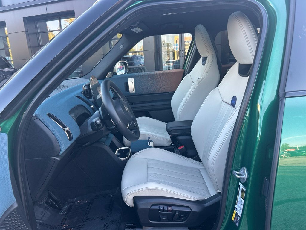 2025 MINI Cooper SE Countryman Iconic ALL4