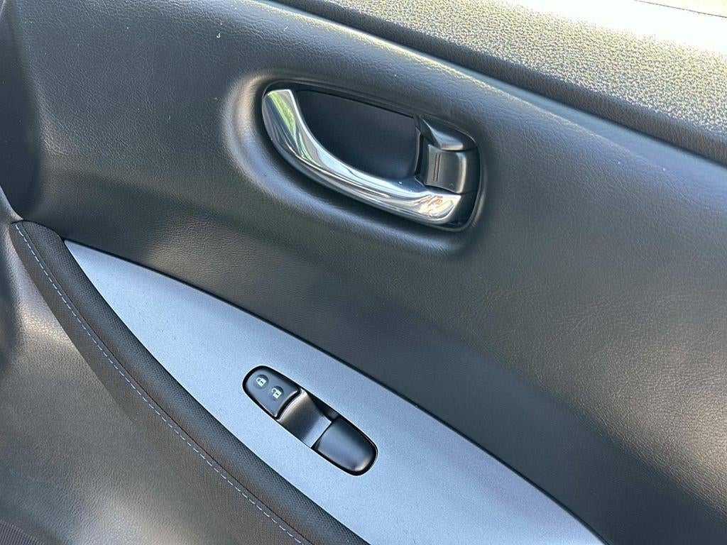 2023 Nissan LEAF S