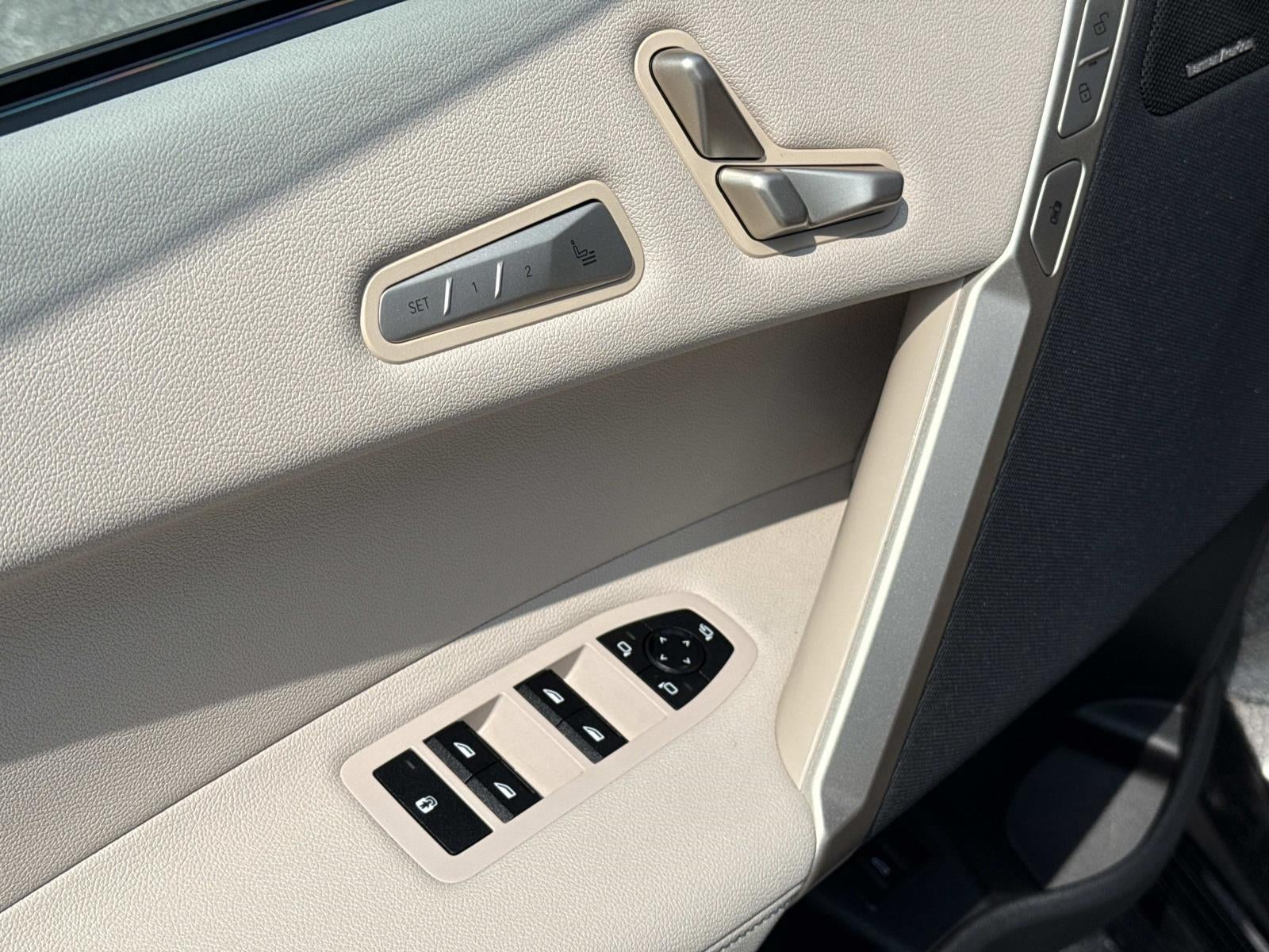 2024 BMW iX xDrive50