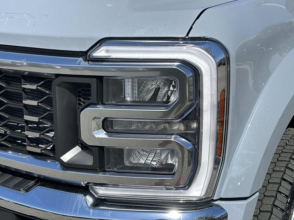 2026 Ford F-450SD Lariat DRW