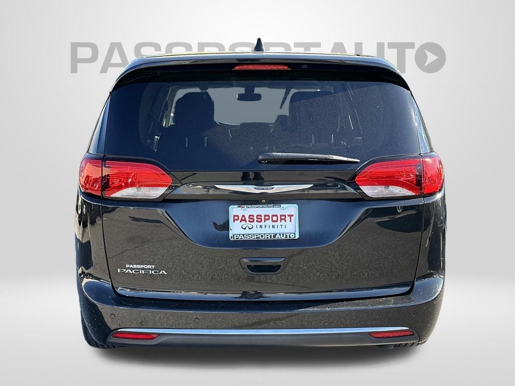 2020 Chrysler Pacifica Touring