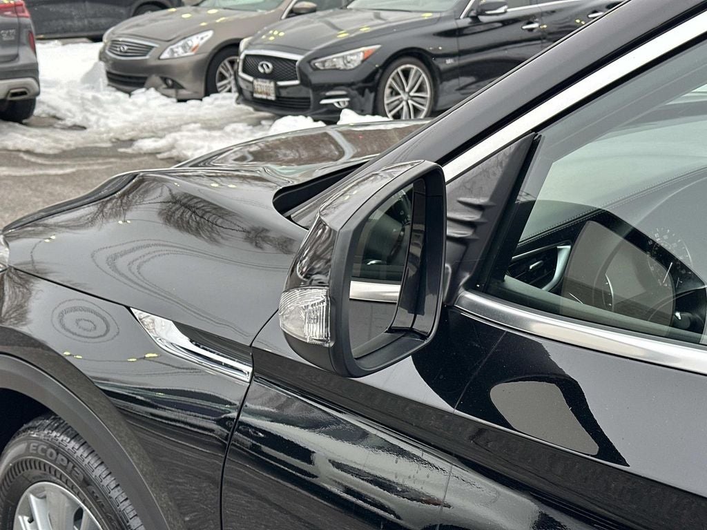 2024 INFINITI QX50 LUXE