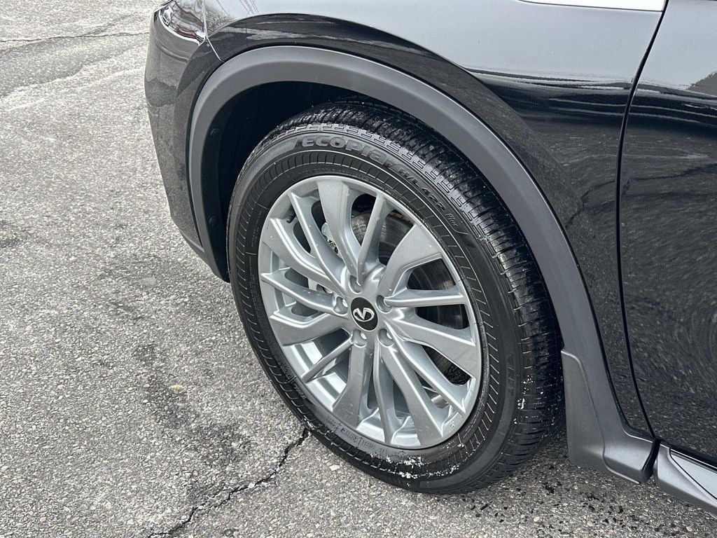 2024 INFINITI QX50 LUXE
