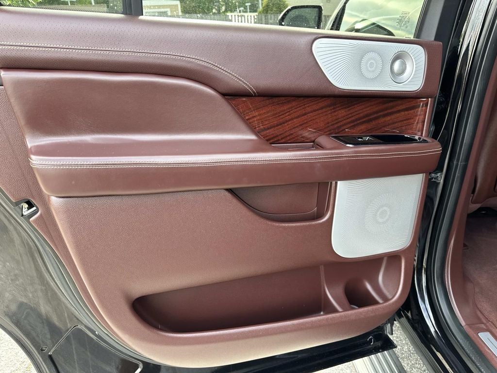 2019 Lincoln Navigator L Black Label