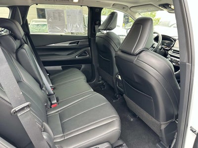 2026 INFINITI QX60 LUXE