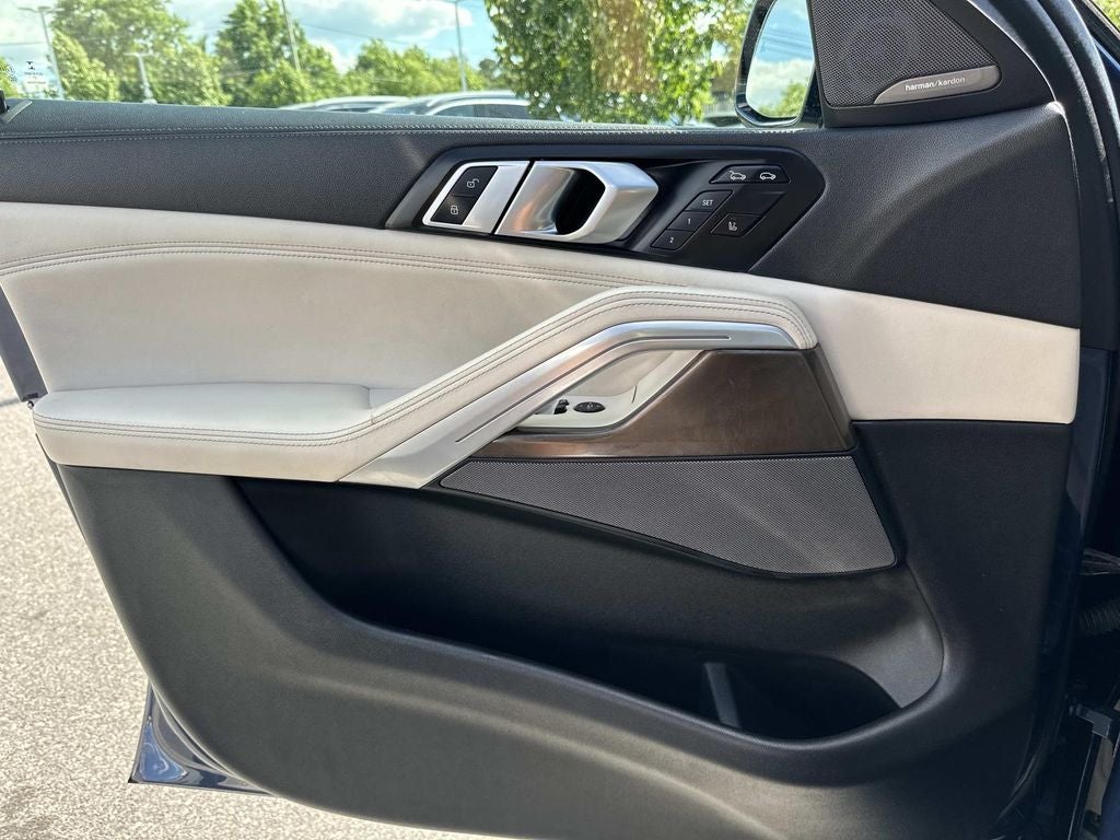 2022 BMW X6 xDrive40i