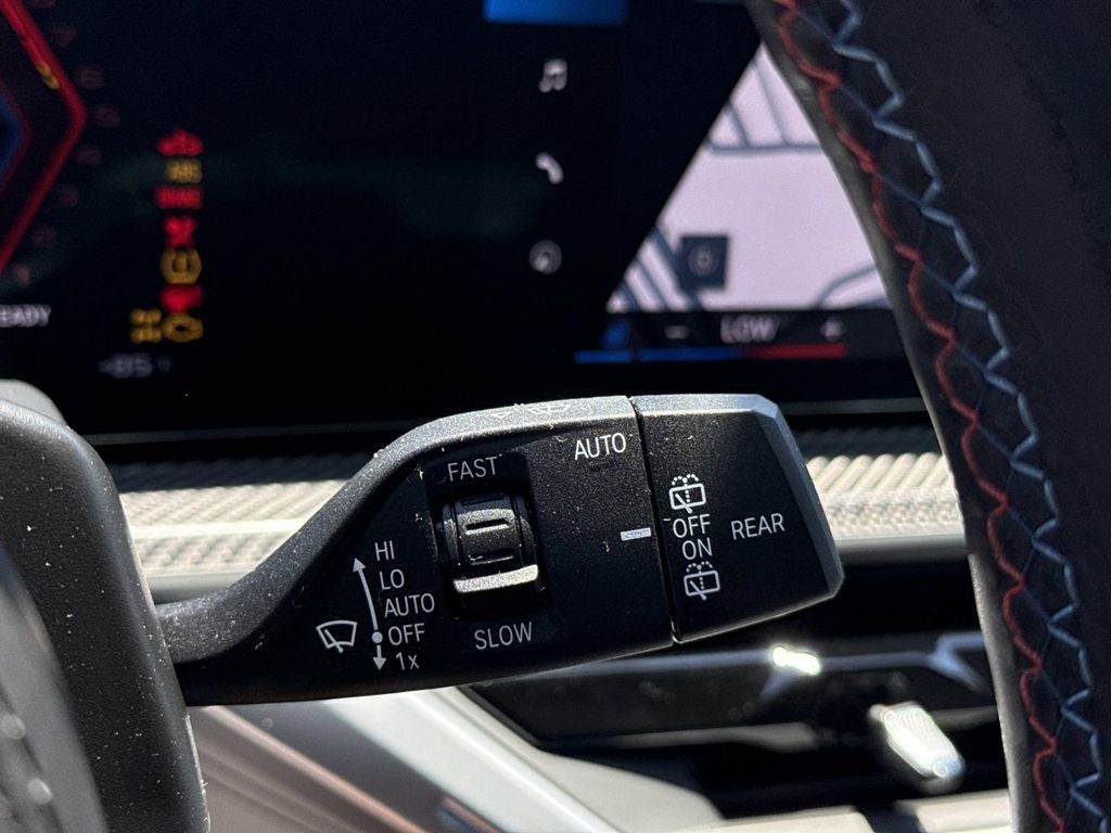 2023 BMW XM Base