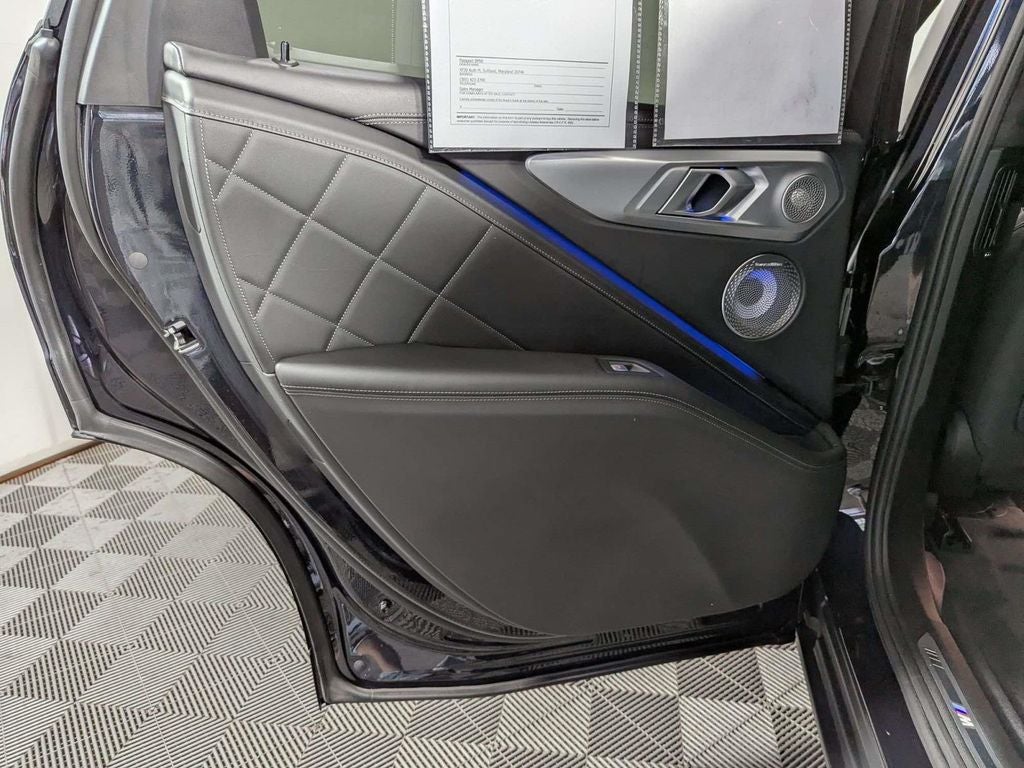 2025 BMW XM Base