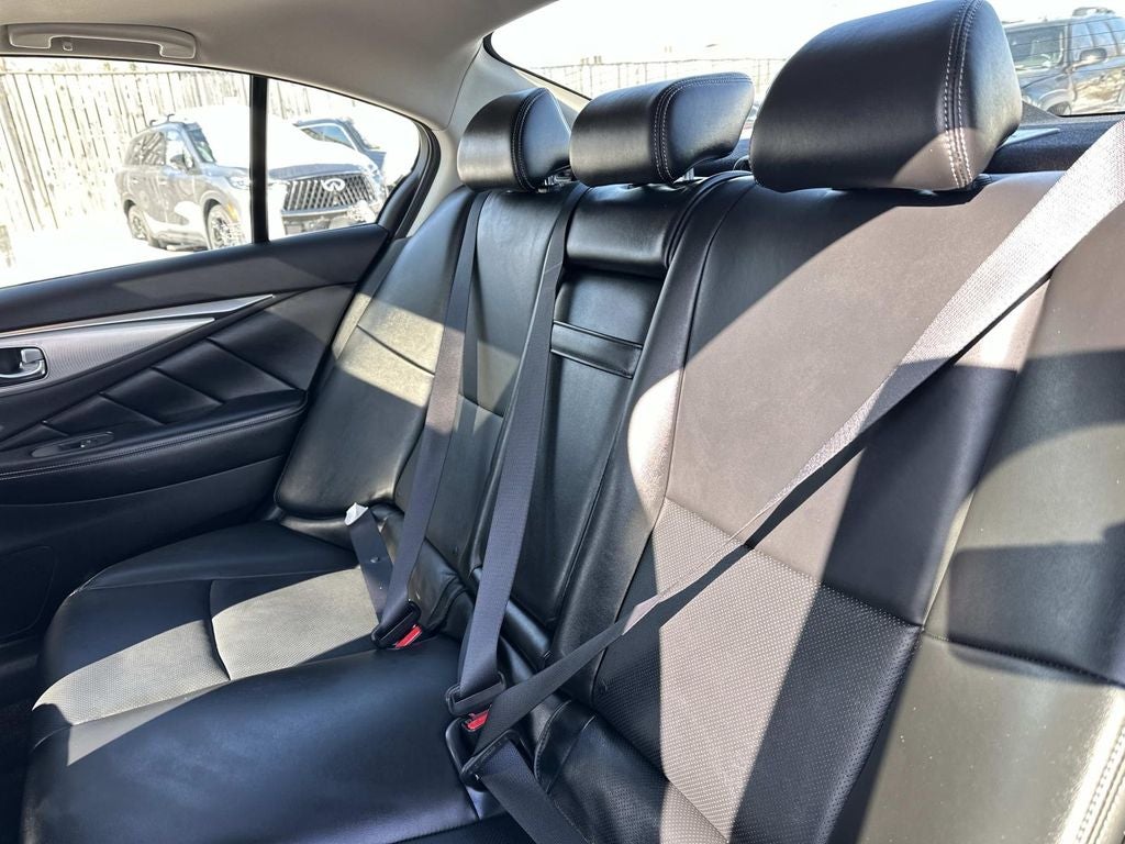 2023 INFINITI Q50 LUXE