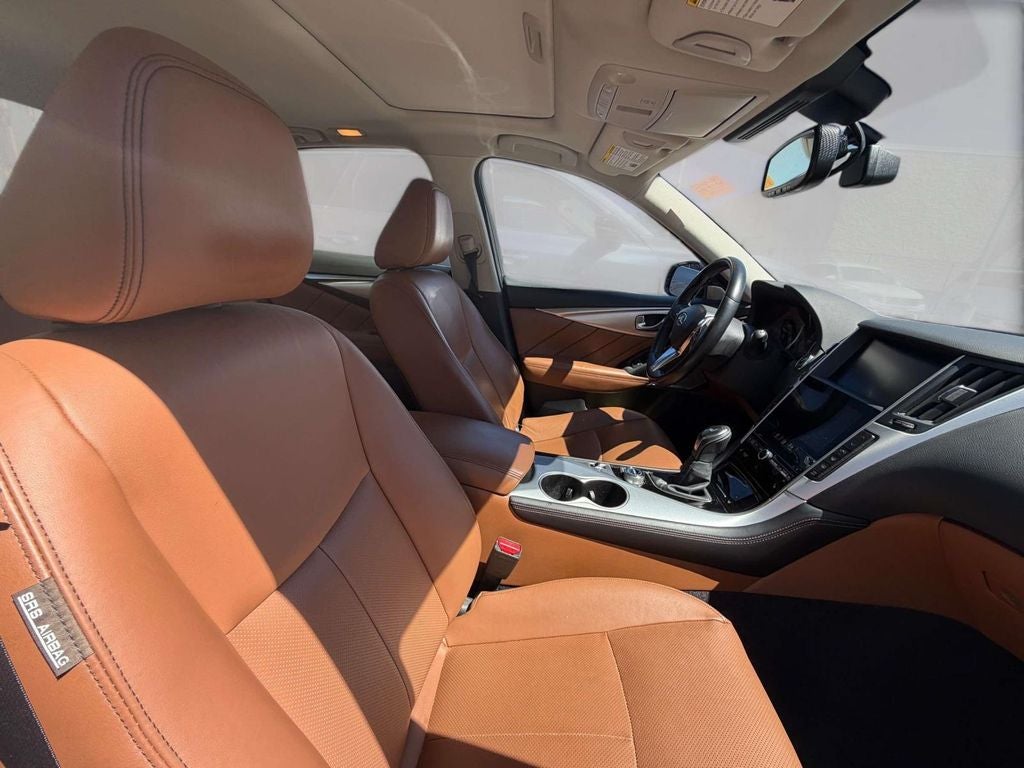 2023 INFINITI Q50 LUXE