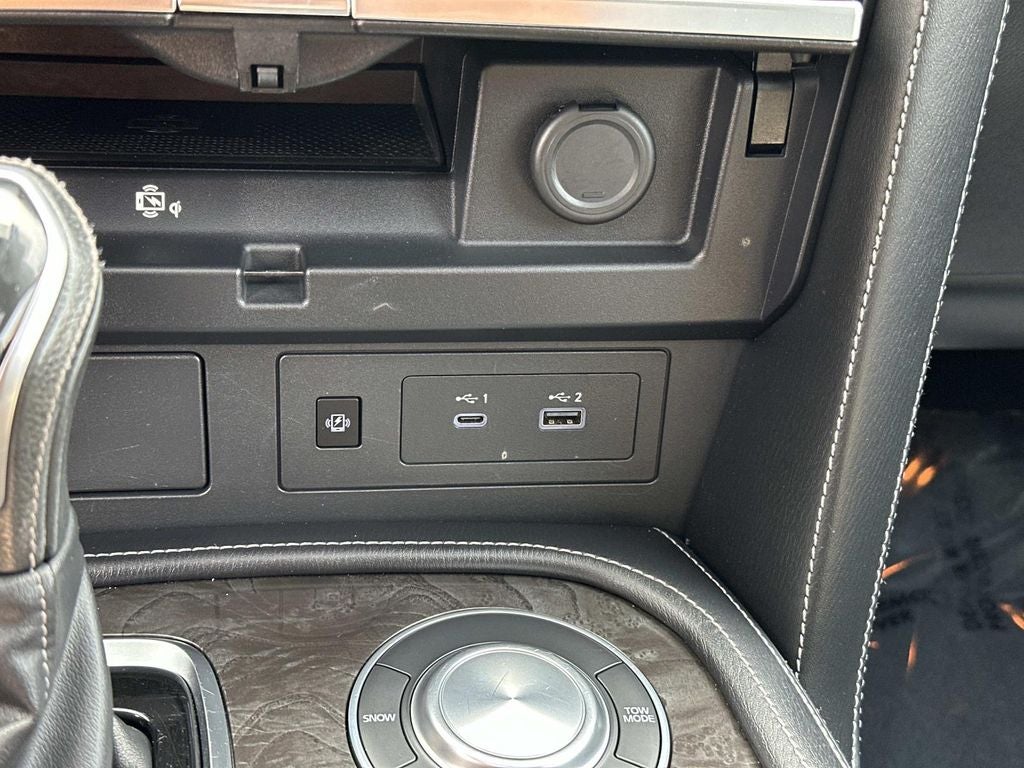 2024 INFINITI QX80 LUXE