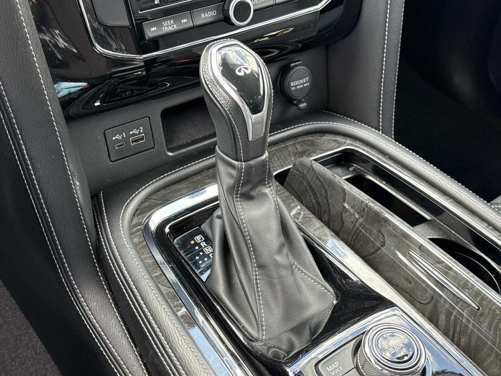 2021 INFINITI QX80 LUXE