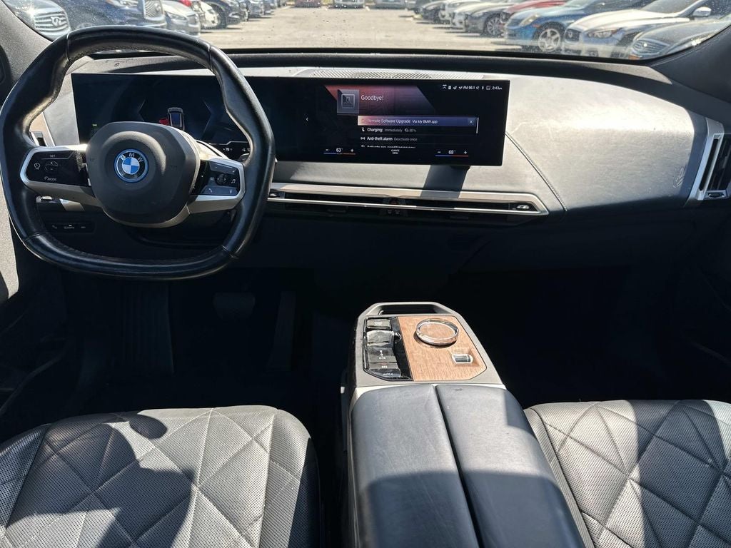 2023 BMW iX M60