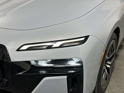 2023 BMW 7 Series 740i