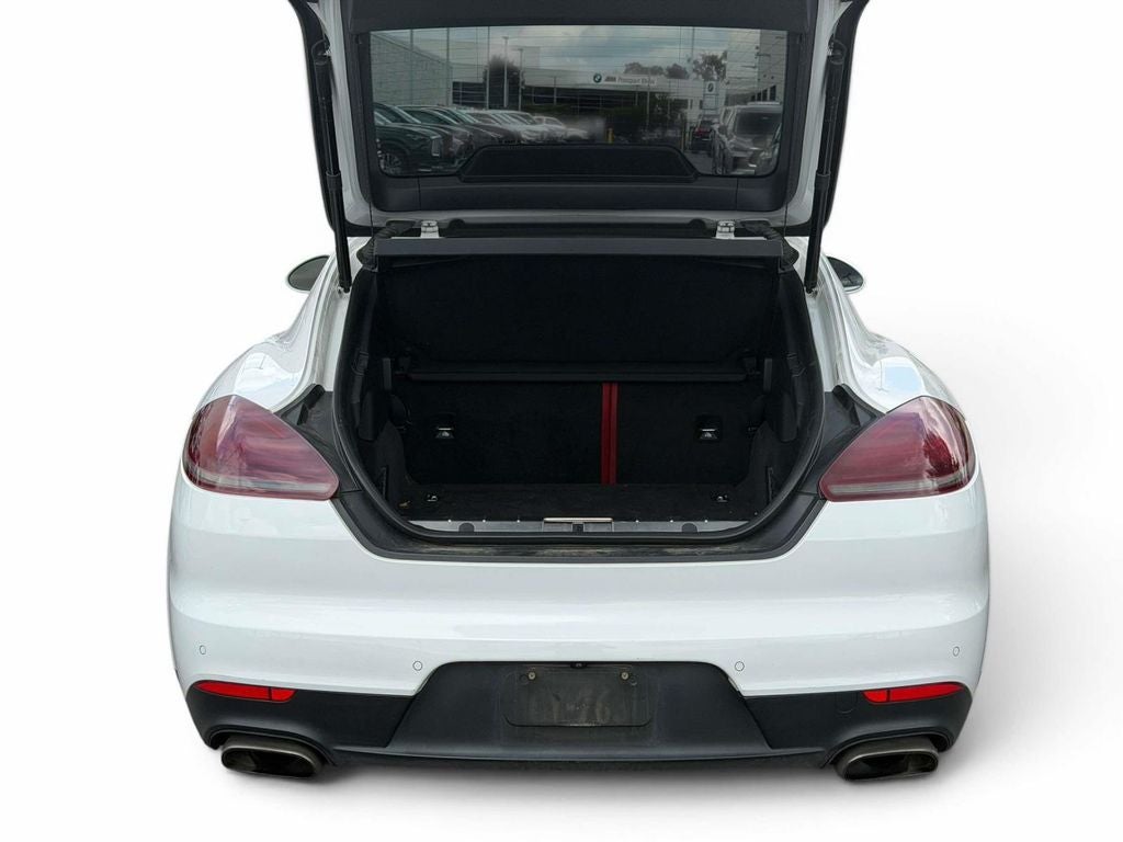 2015 Porsche Panamera 4