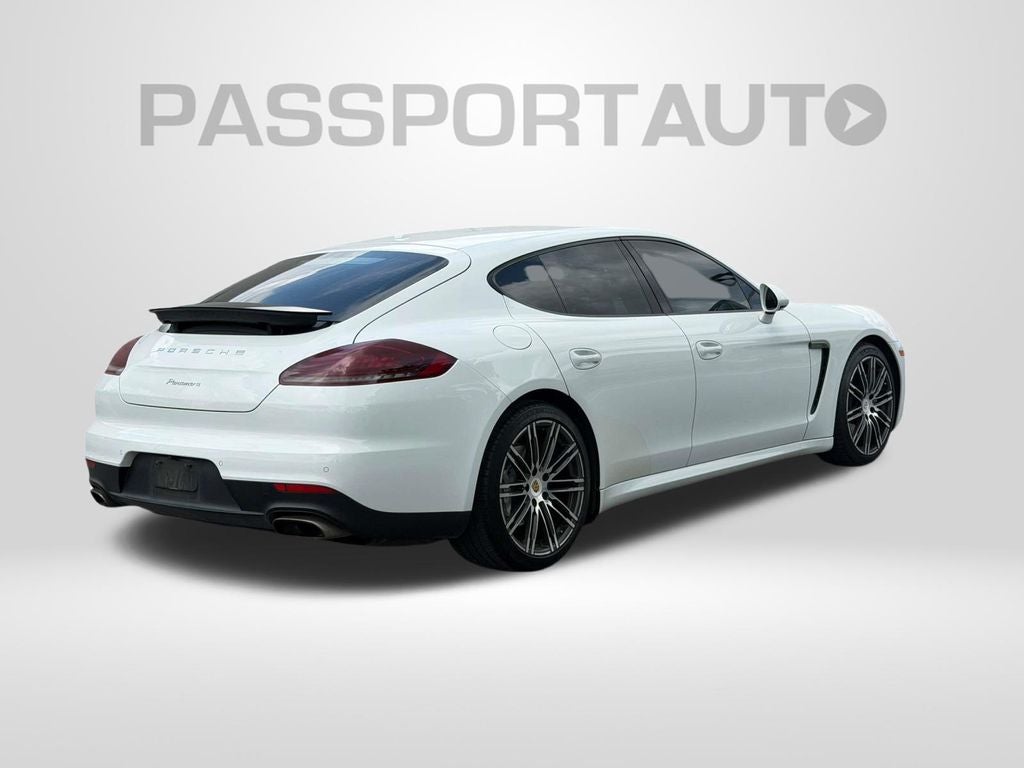 2015 Porsche Panamera 4