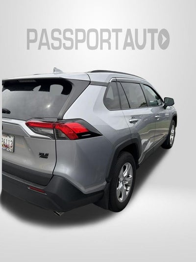 2020 Toyota RAV4 XLE